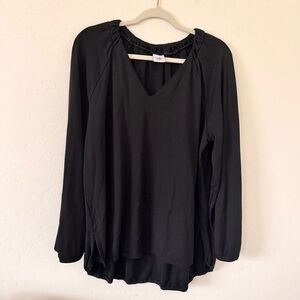 Cabi Black Long Sleeve Vneck Size L